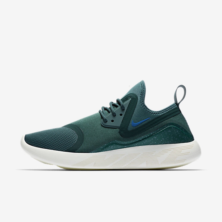 nike lunarcharge pas cher